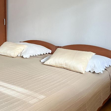 Seaside Apartments And Rooms Baska Voda Luaran gambar