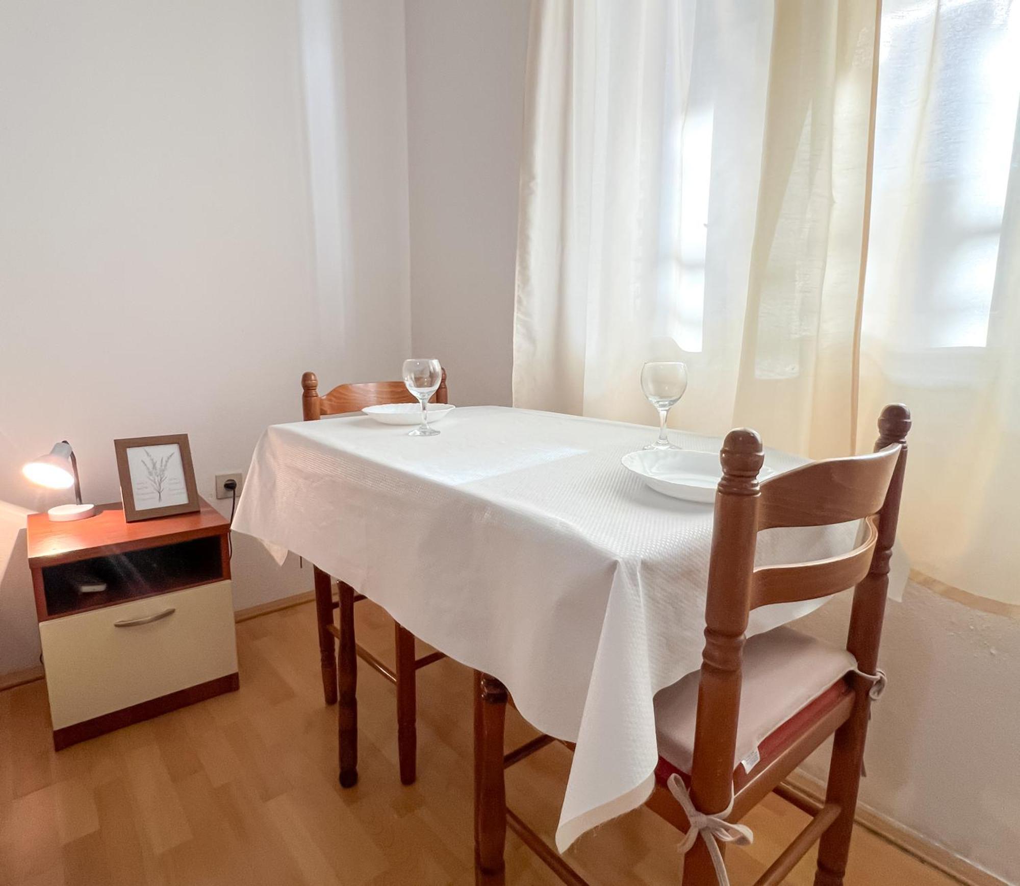 Seaside Apartments And Rooms Baska Voda Luaran gambar