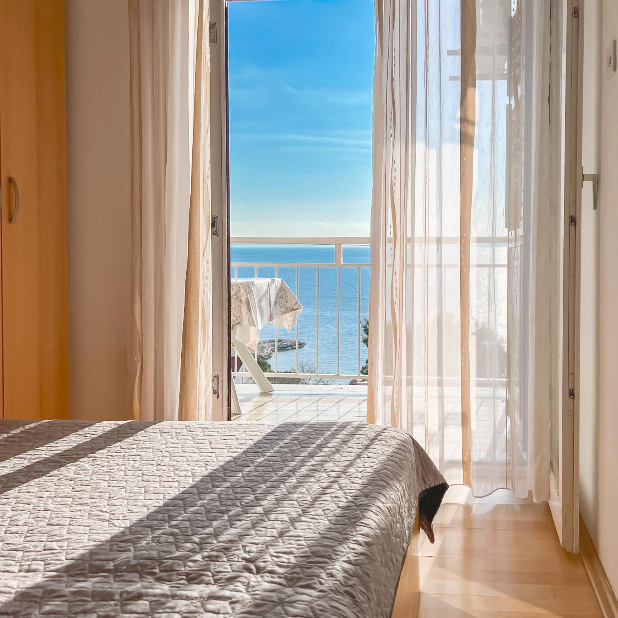 Seaside Apartments And Rooms Baska Voda Luaran gambar