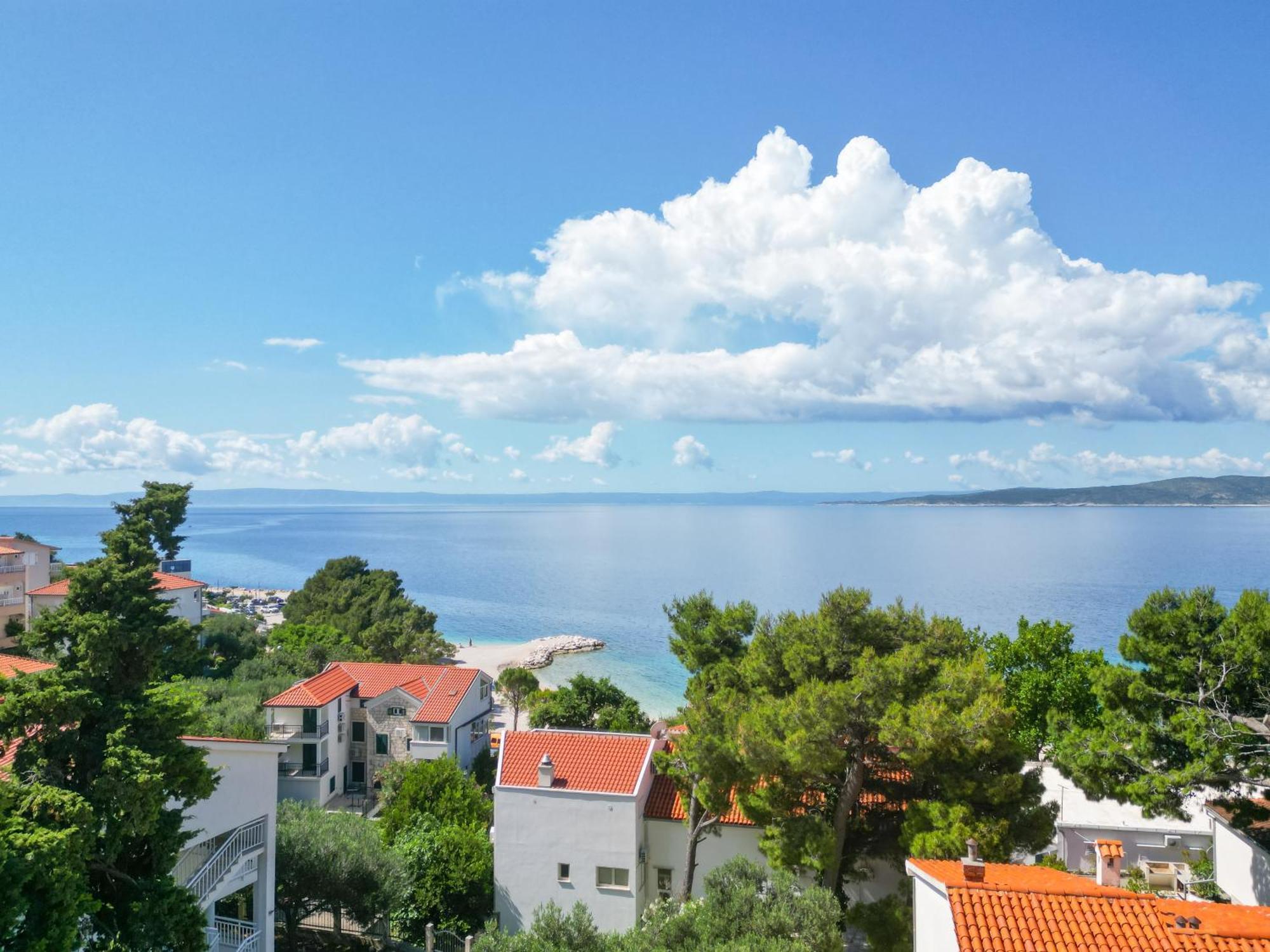 Seaside Apartments And Rooms Baska Voda Luaran gambar