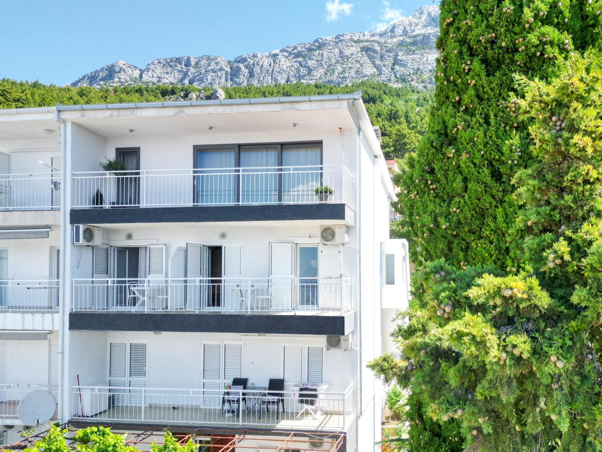 Seaside Apartments And Rooms Baska Voda Luaran gambar